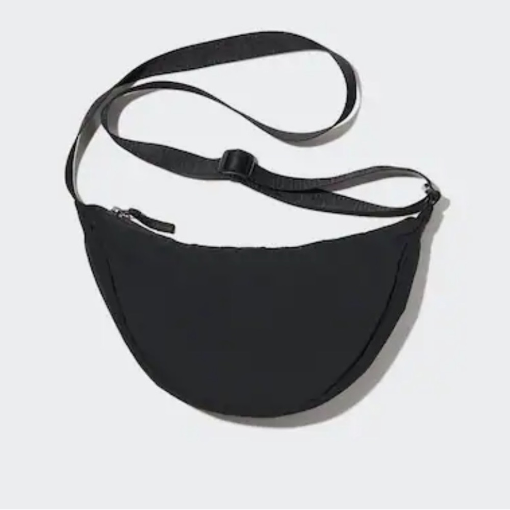 Uniqlo round mini shoulder bag NWT